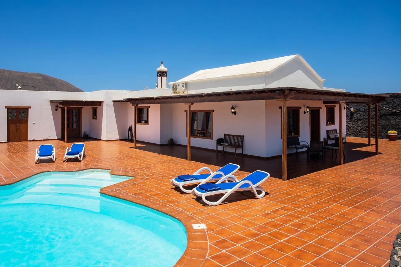 Villa Casa Lola Lanzarote piscina climatizada y wifi free San Bartolomé Esterno foto
