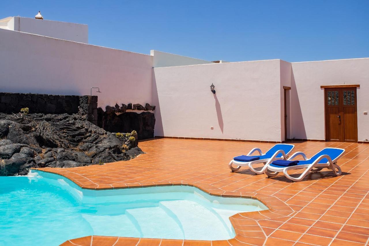 Villa Casa Lola Lanzarote piscina climatizada y wifi free San Bartolomé Esterno foto